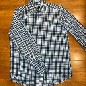 Men’s Vineyard Vines Button Up size small